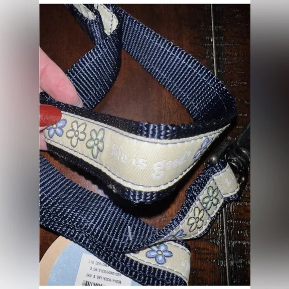 LIFE IS GOOD Daisy Dog Leash Vintage 6 Foot Color Is Honeydew NWT - Picture 5 of 5